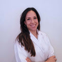 ✔ Dra. Ana Martínez